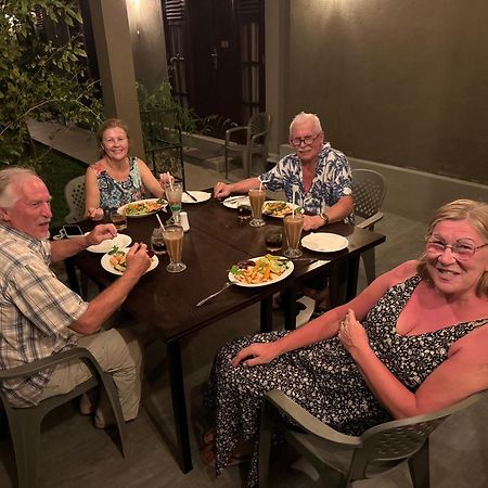 Negombo 146 Homestay Екстериор снимка