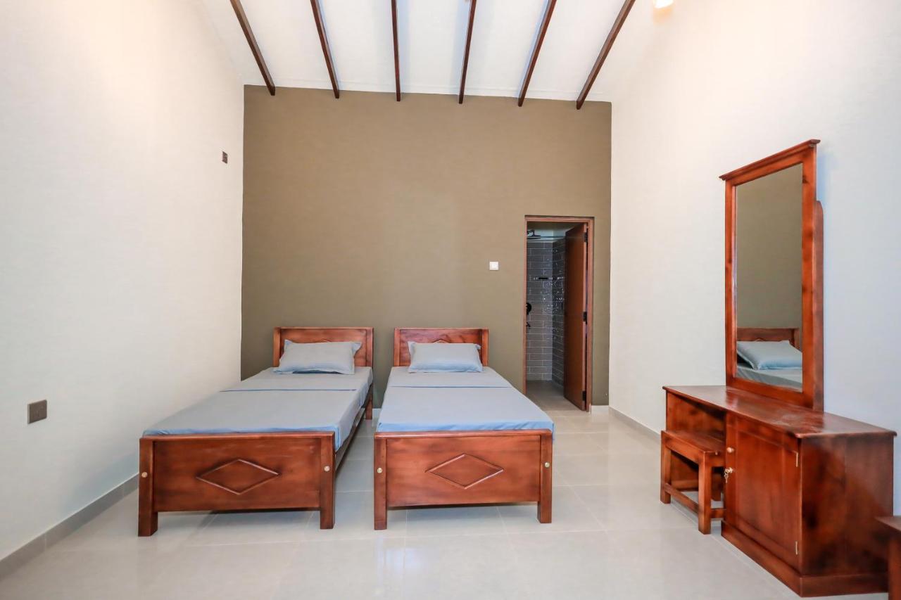Negombo 146 Homestay Екстериор снимка