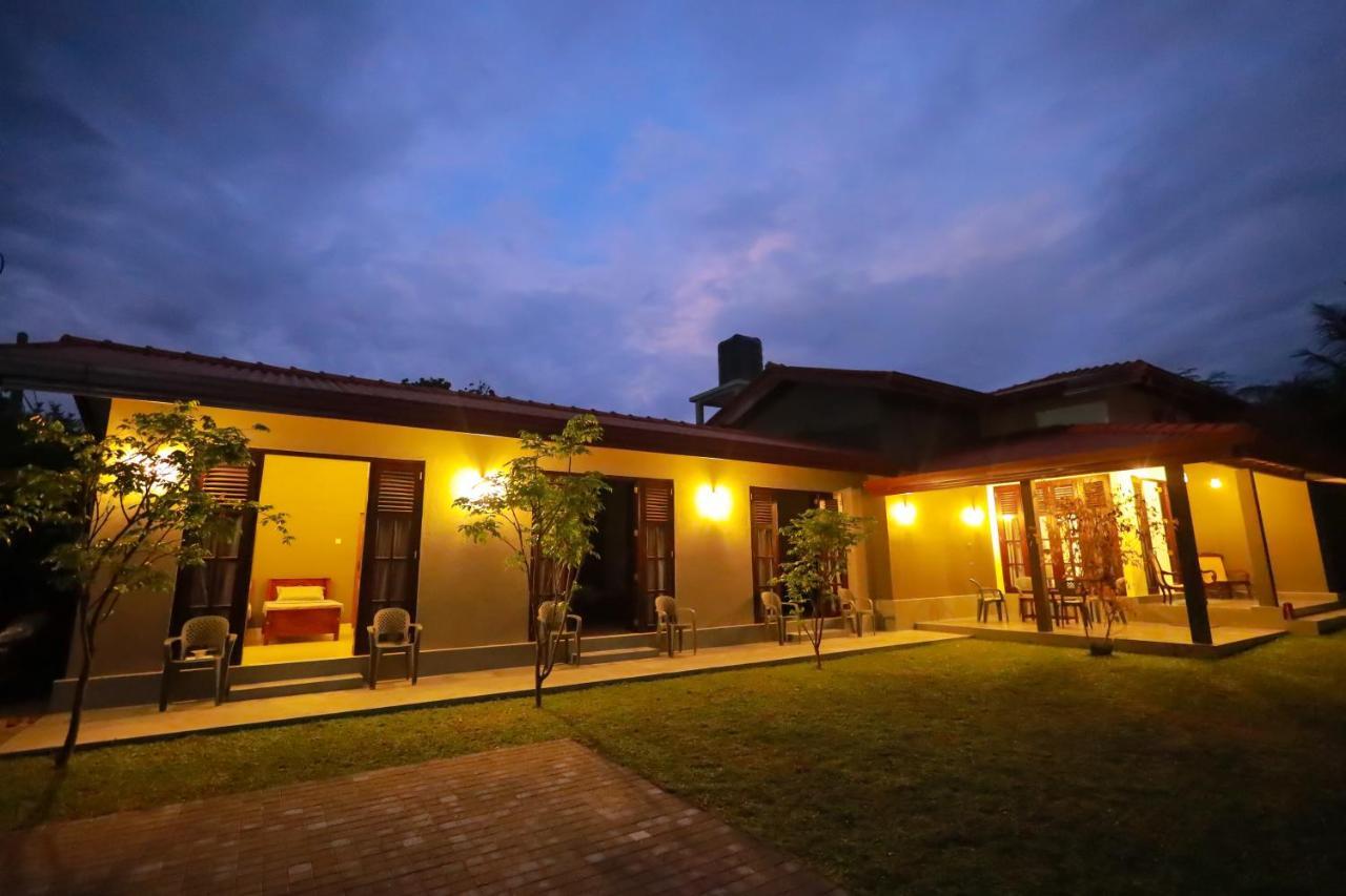 Negombo 146 Homestay Екстериор снимка