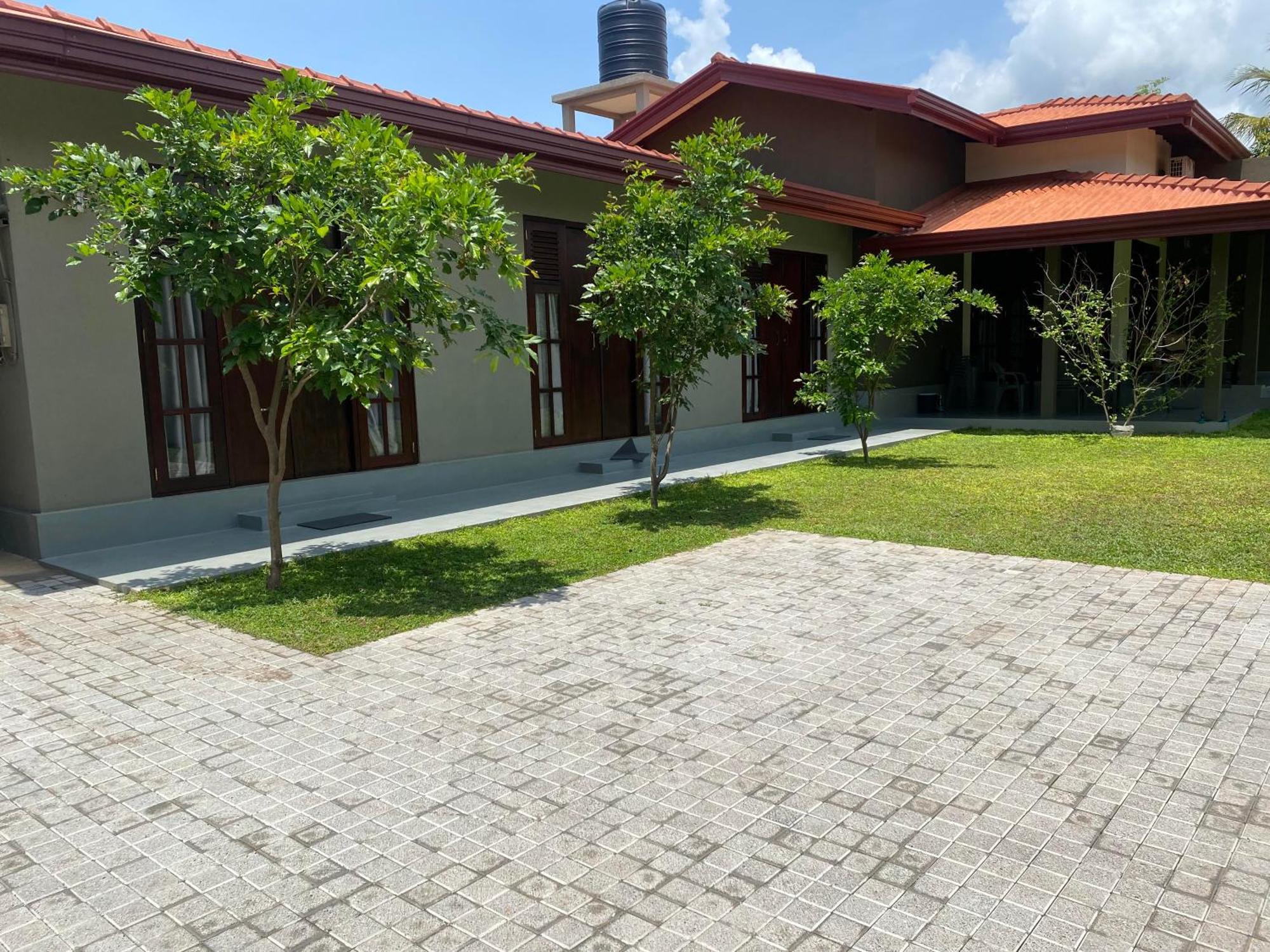 Negombo 146 Homestay Екстериор снимка
