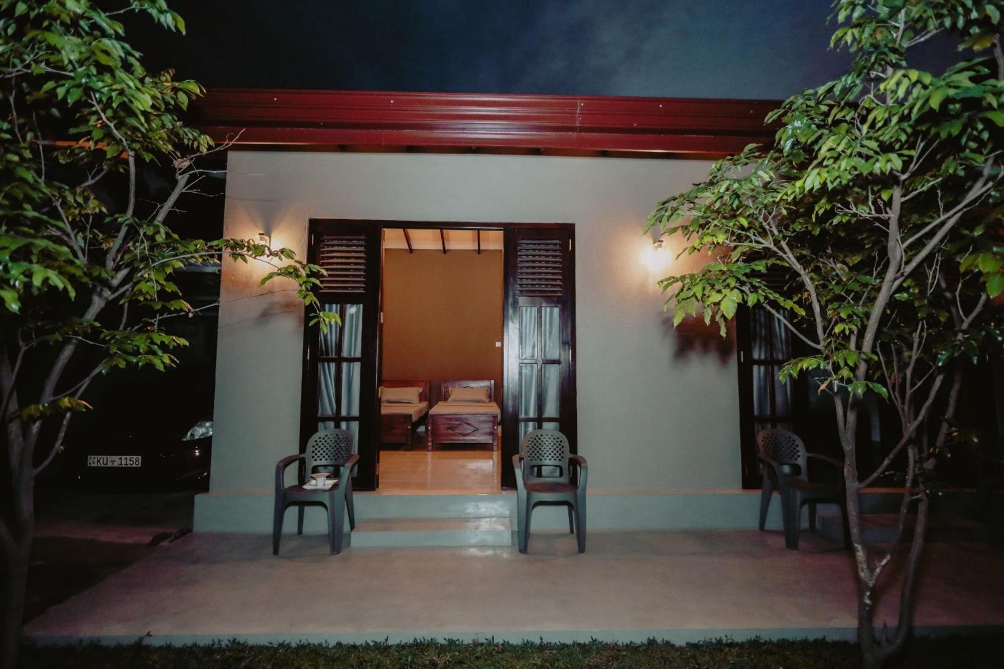 Negombo 146 Homestay Екстериор снимка